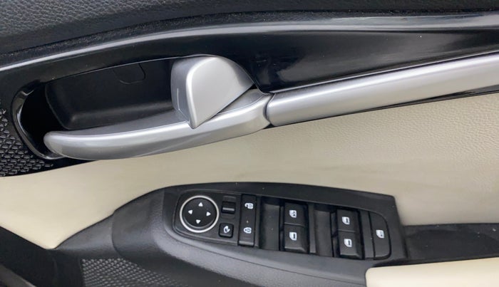 2020 KIA SELTOS HTX 1.5 PETROL, Petrol, Manual, 35,831 km, Driver Side Door Panels Control