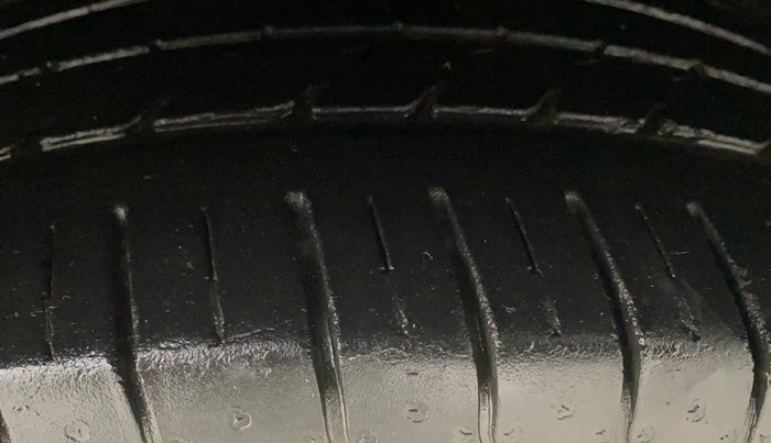 2020 KIA SELTOS HTX 1.5 PETROL, Petrol, Manual, 35,831 km, Left Front Tyre Tread