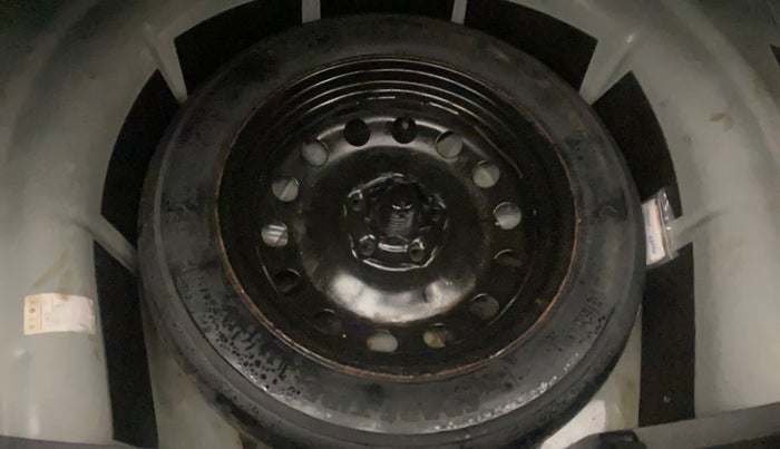 2015 Volkswagen Jetta HIGHLINE TDI AT, Diesel, Automatic, 1,35,517 km, Spare Tyre