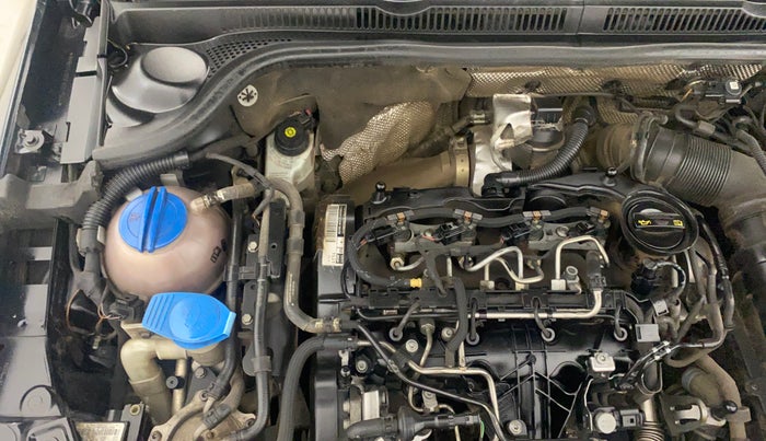 2015 Volkswagen Jetta HIGHLINE TDI AT, Diesel, Automatic, 1,35,517 km, Engine View - Right