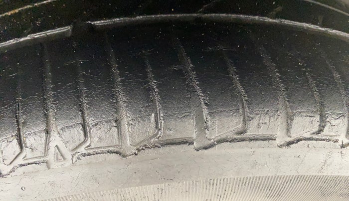 2018 Tata TIGOR XZA PETROL, Petrol, Automatic, 34,524 km, Right Rear Tyre Tread