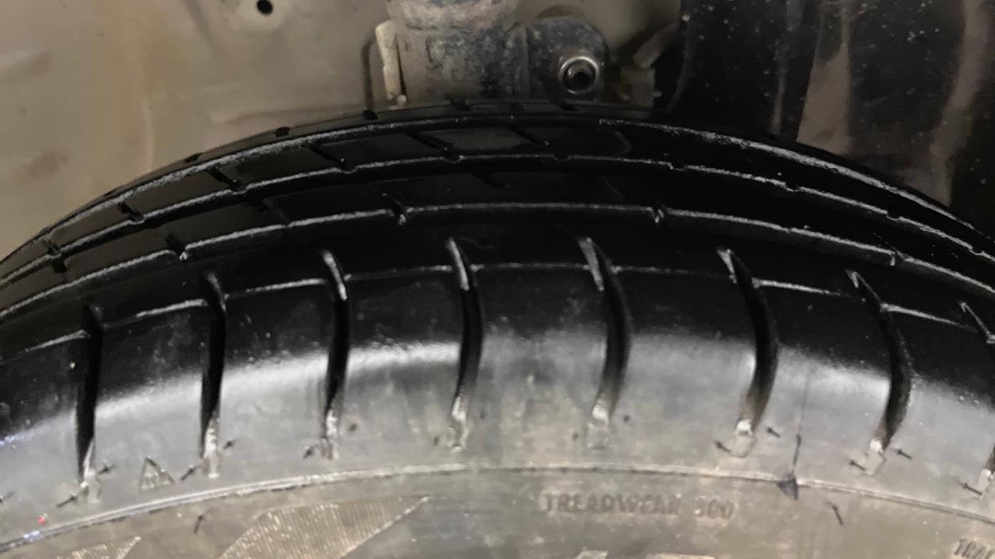 2022 Maruti New Wagon-R LXI CNG 1.0, CNG, Manual, 37,834 km, Right Front Tyre Tread