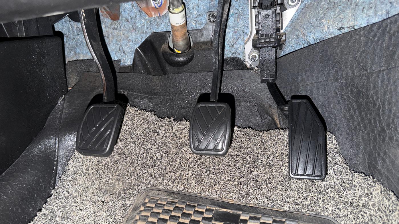 2023 Maruti Baleno DELTA PETROL 1.2, Petrol, Manual, 45,314 km, Pedals