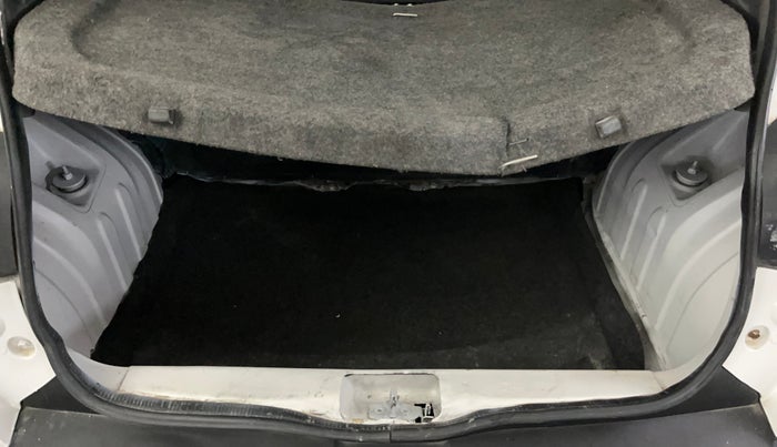 2017 Renault Kwid RXL, Petrol, Manual, 31,756 km, Boot Inside