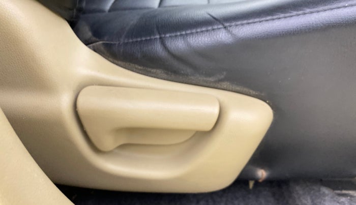 2013 Honda Amaze 1.2L I-VTEC EX, Petrol, Manual, 97,342 km, Driver Side Adjustment Panel