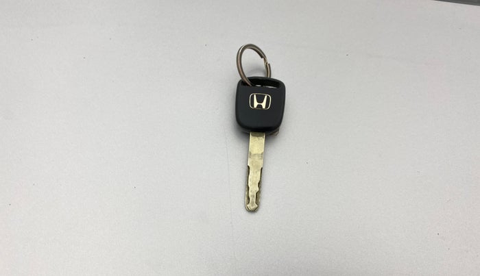 2013 Honda Amaze 1.2L I-VTEC EX, Petrol, Manual, 97,342 km, Key Close Up