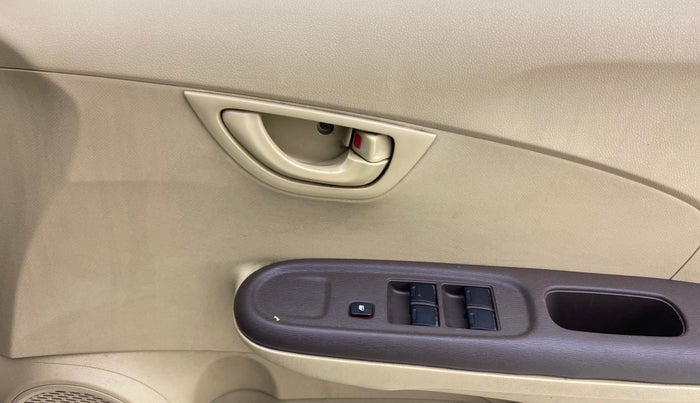 2013 Honda Amaze 1.2L I-VTEC EX, Petrol, Manual, 97,342 km, Driver Side Door Panels Control