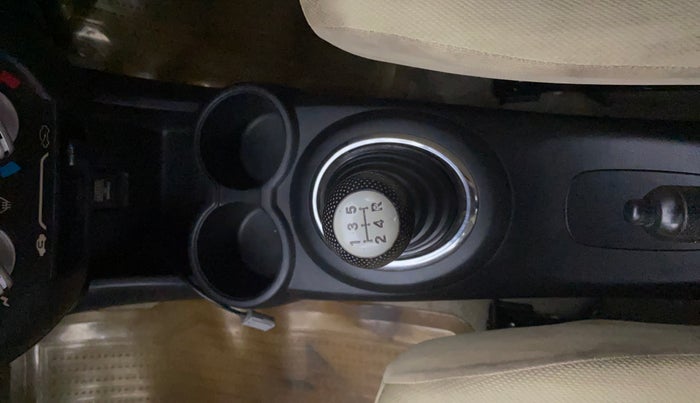 2015 Honda Brio VX MT, Petrol, Manual, 54,341 km, Gear Lever