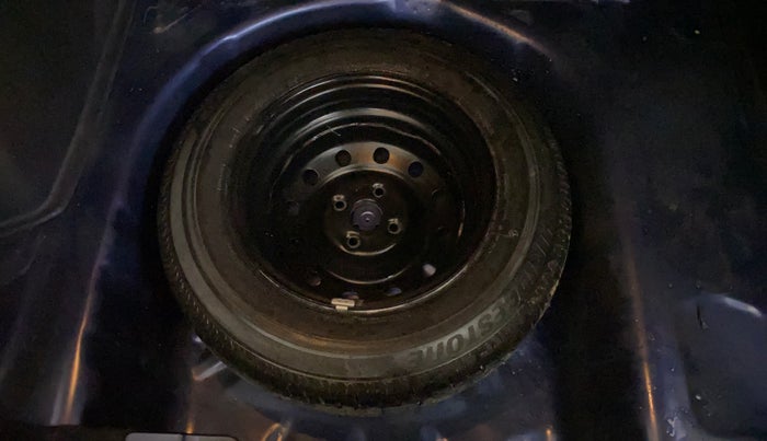 2017 Maruti Dzire VXI AMT, Petrol, Automatic, 50,979 km, Spare Tyre