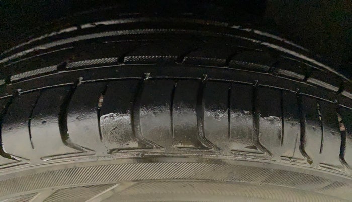 2017 Maruti Baleno ZETA CVT PETROL 1.2, Petrol, Automatic, 60,937 km, Left Rear Tyre Tread