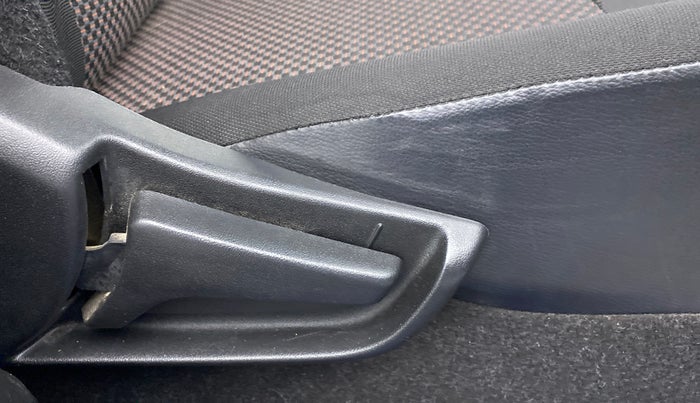 2019 Maruti S PRESSO VXI+, Petrol, Manual, 26,782 km, Driver Side Adjustment Panel