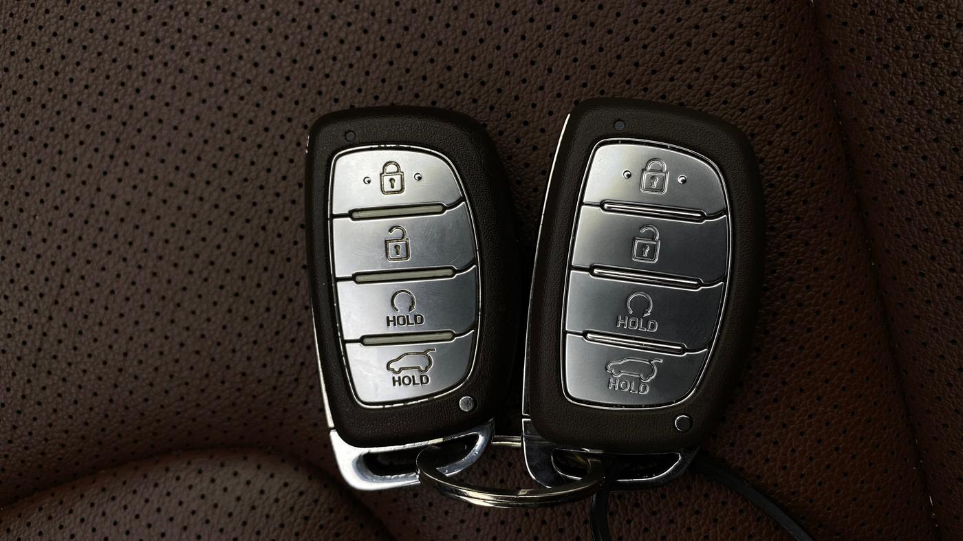 2021 Hyundai ALCAZAR 2.0 SIGNATURE (O) AT 6STR, Petrol, Automatic, 49,185 km, Key Close Up