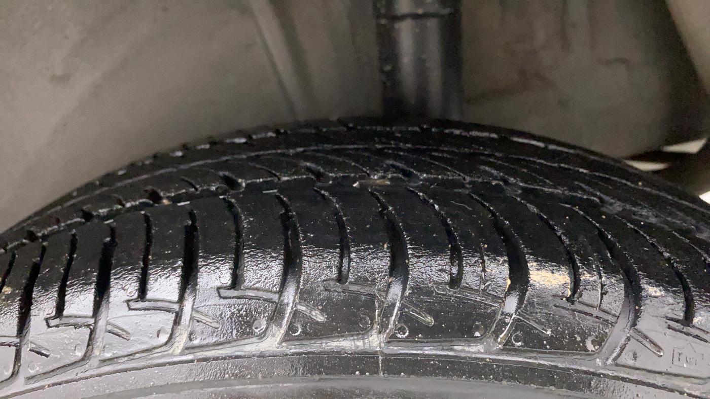 2019 Maruti New Wagon-R VXI 1.2, Petrol, Manual, 52,608 km, Left Rear Tyre Tread