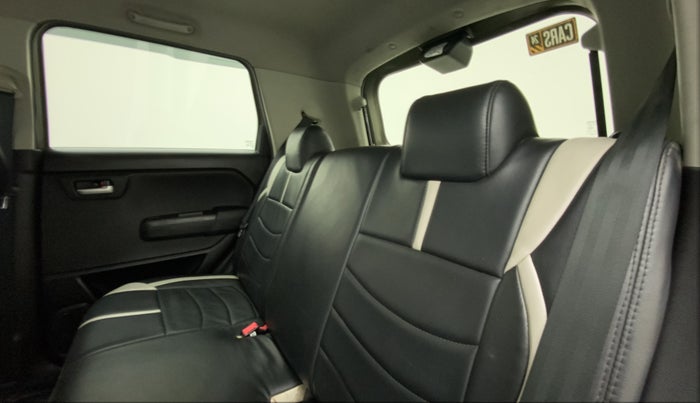 2019 Maruti New Wagon-R VXI 1.2, Petrol, Manual, 52,608 km, Right Side Rear Door Cabin