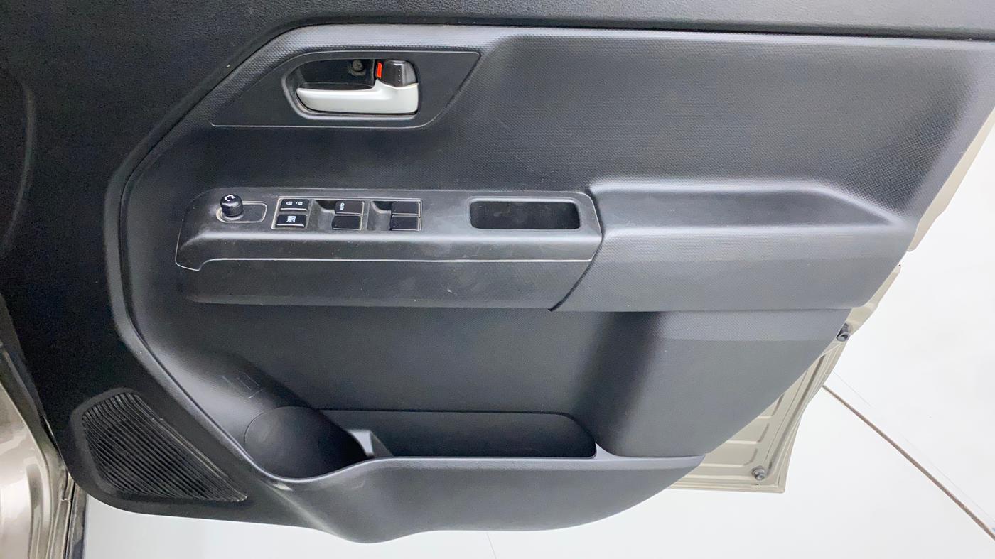2019 Maruti New Wagon-R VXI 1.2, Petrol, Manual, 52,608 km, Driver Side Door Panels Control