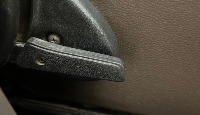 2014 Maruti Alto 800 VXI, Petrol, Manual, 76,377 km, Driver Side Adjustment Panel