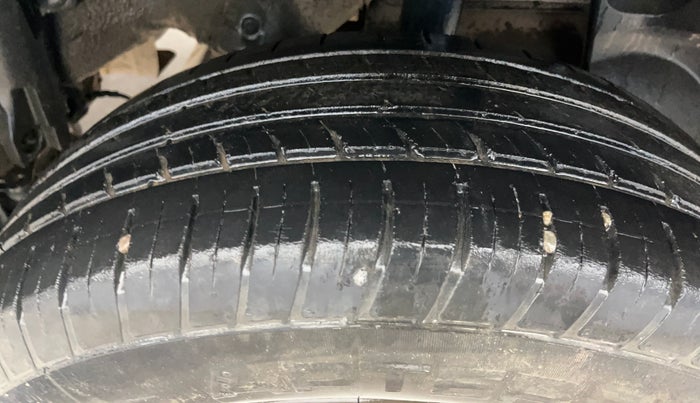 2019 Renault Duster RXS PETROL, Petrol, Manual, 66,191 km, Left Rear Tyre Tread