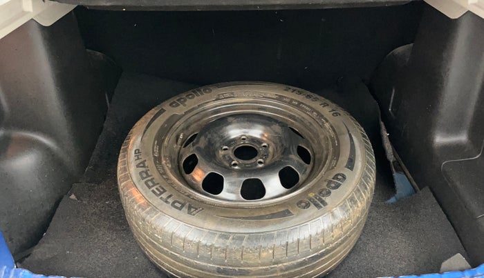 2019 Renault Duster RXS PETROL, Petrol, Manual, 66,191 km, Boot Inside