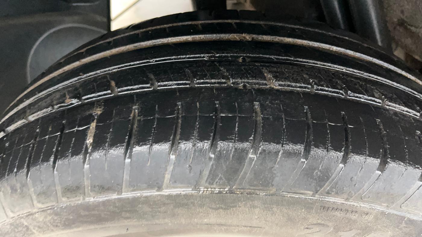 2019 Renault Duster RXS PETROL, Petrol, Manual, 66,234 km, Right Rear Tyre Tread