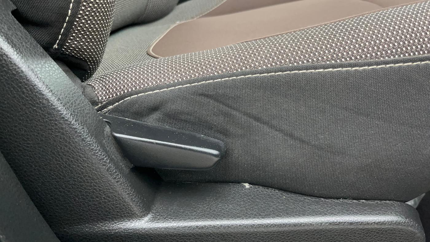 2019 Renault Duster RXS PETROL, Petrol, Manual, 66,234 km, Driver Side Adjustment Panel