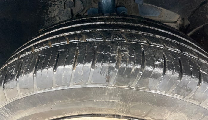 2019 Renault Duster RXS PETROL, Petrol, Manual, 66,191 km, Right Front Tyre Tread