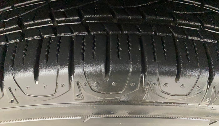 2019 Jeep Compass LIMITED 1.4 PETROL AT, Petrol, Automatic, 60,513 km, Right Front Tyre Tread