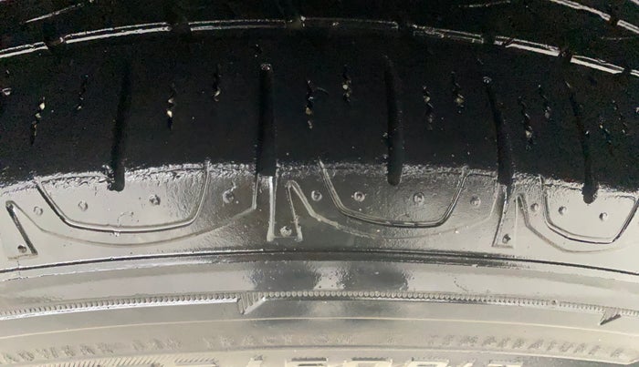 2019 Jeep Compass LIMITED 1.4 PETROL AT, Petrol, Automatic, 60,513 km, Left Rear Tyre Tread