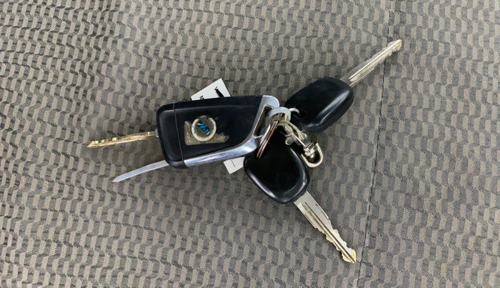 2014 Maruti Wagon R 1.0 LXI CNG, CNG, Manual, 71,057 km, Key Close Up