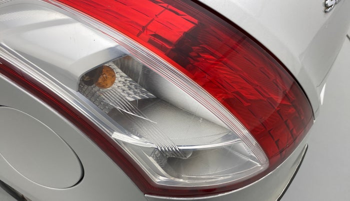 2013 Maruti Swift LXI, Petrol, Manual, 1,14,253 km, Left tail light - Minor damage