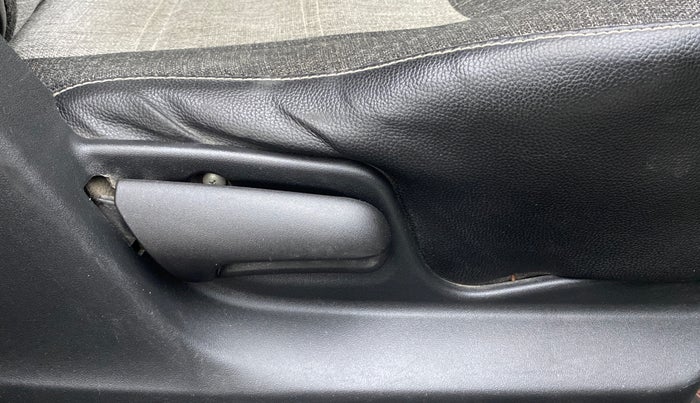 2013 Maruti Swift LXI, Petrol, Manual, 1,14,253 km, Driver Side Adjustment Panel