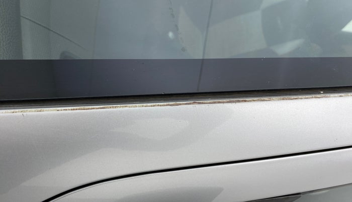 2013 Maruti Swift LXI, Petrol, Manual, 1,14,253 km, Left A pillar - Slight discoloration