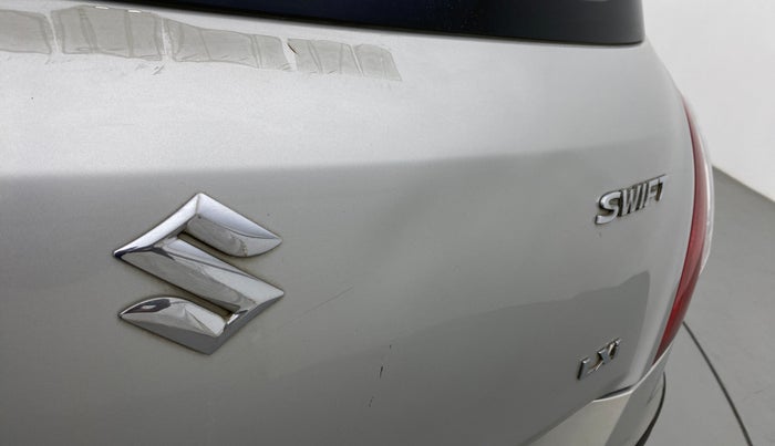 2013 Maruti Swift LXI, Petrol, Manual, 1,14,253 km, Dicky (Boot door) - Slightly dented