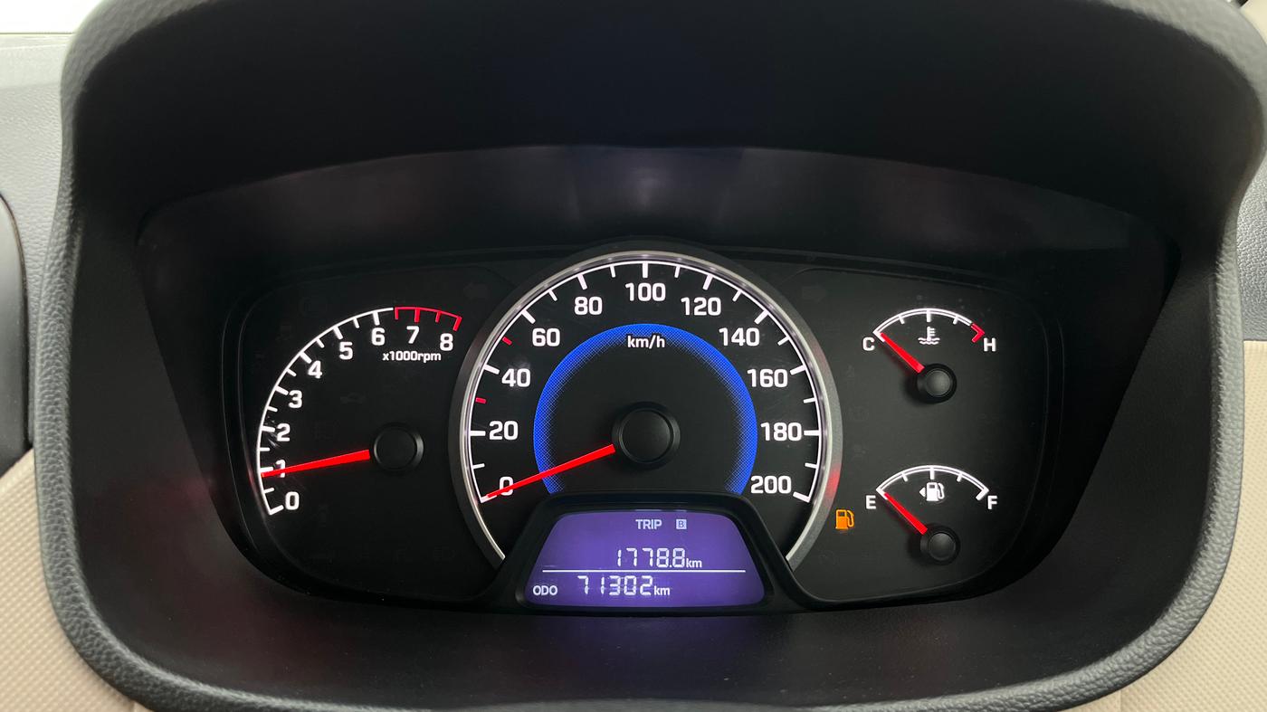 2017 Hyundai Grand i10 SPORTZ 1.2 KAPPA VTVT, Petrol, Manual, 71,301 km, Odometer Image