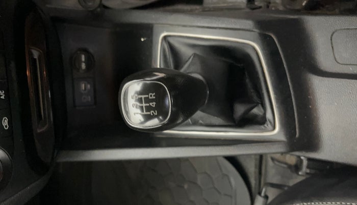 2018 Hyundai Elite i20 MAGNA EXECUTIVE 1.2, CNG, Manual, 1,21,368 km, Gear Lever