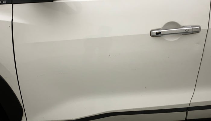2022 Nissan MAGNITE XV PREMIUM TURBO CVT, Petrol, Automatic, 42,637 km, Front passenger door - Slightly dented