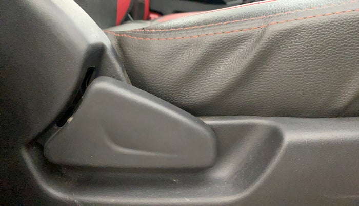 2018 Datsun Redi Go T (O), Petrol, Manual, 42,772 km, Driver Side Adjustment Panel