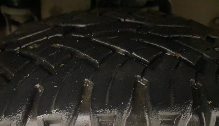 2021 Mahindra BOLERO NEO N10 R, Diesel, Manual, 79,430 km, Left Front Tyre Tread