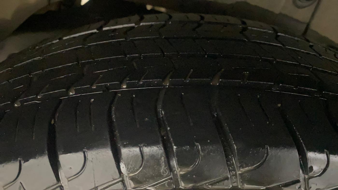 2021 Mahindra BOLERO NEO N10 R, Diesel, Manual, 79,488 km, Right Rear Tyre Tread