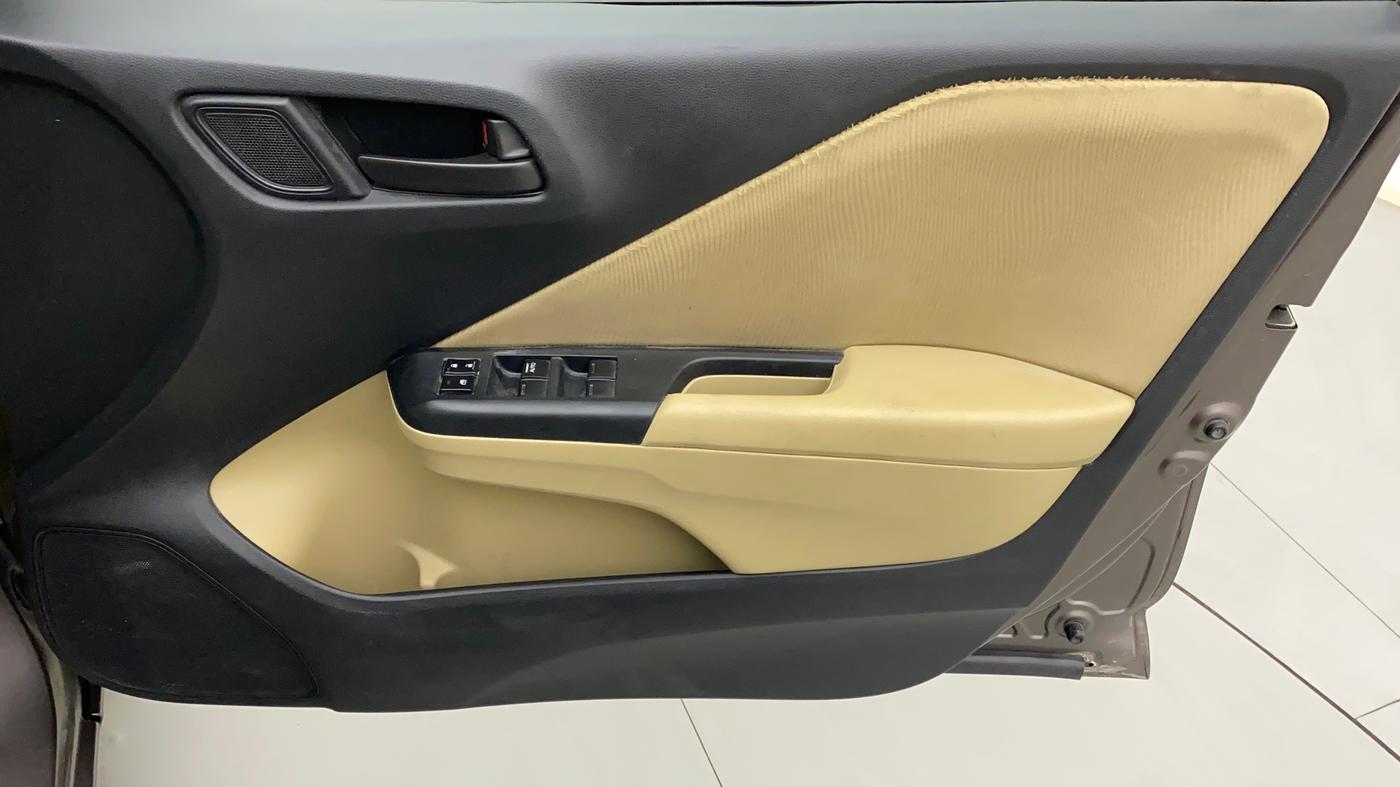 2016 Honda City 1.5L I-VTEC SV, Petrol, Manual, 89,702 km, Driver Side Door Panels Control