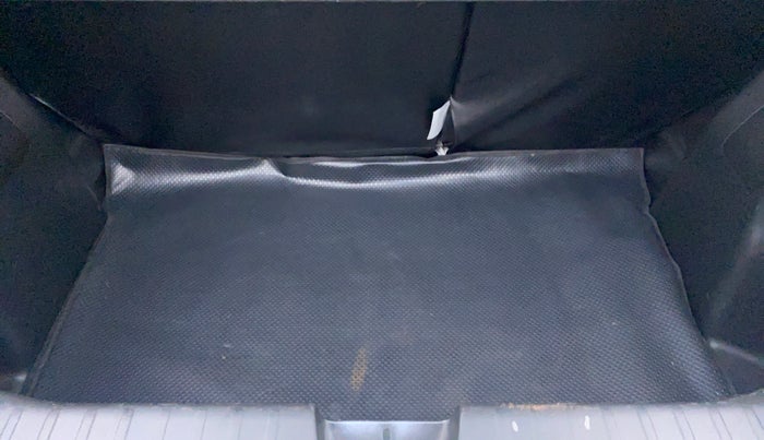 2016 Maruti Baleno DELTA 1.2 K12 AT, Petrol, Automatic, 69,536 km, Boot inside view