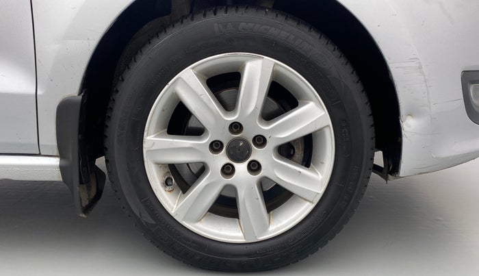 2011 Volkswagen Polo HIGHLINE1.2L, Petrol, Manual, 72,526 km, Right Front Wheel