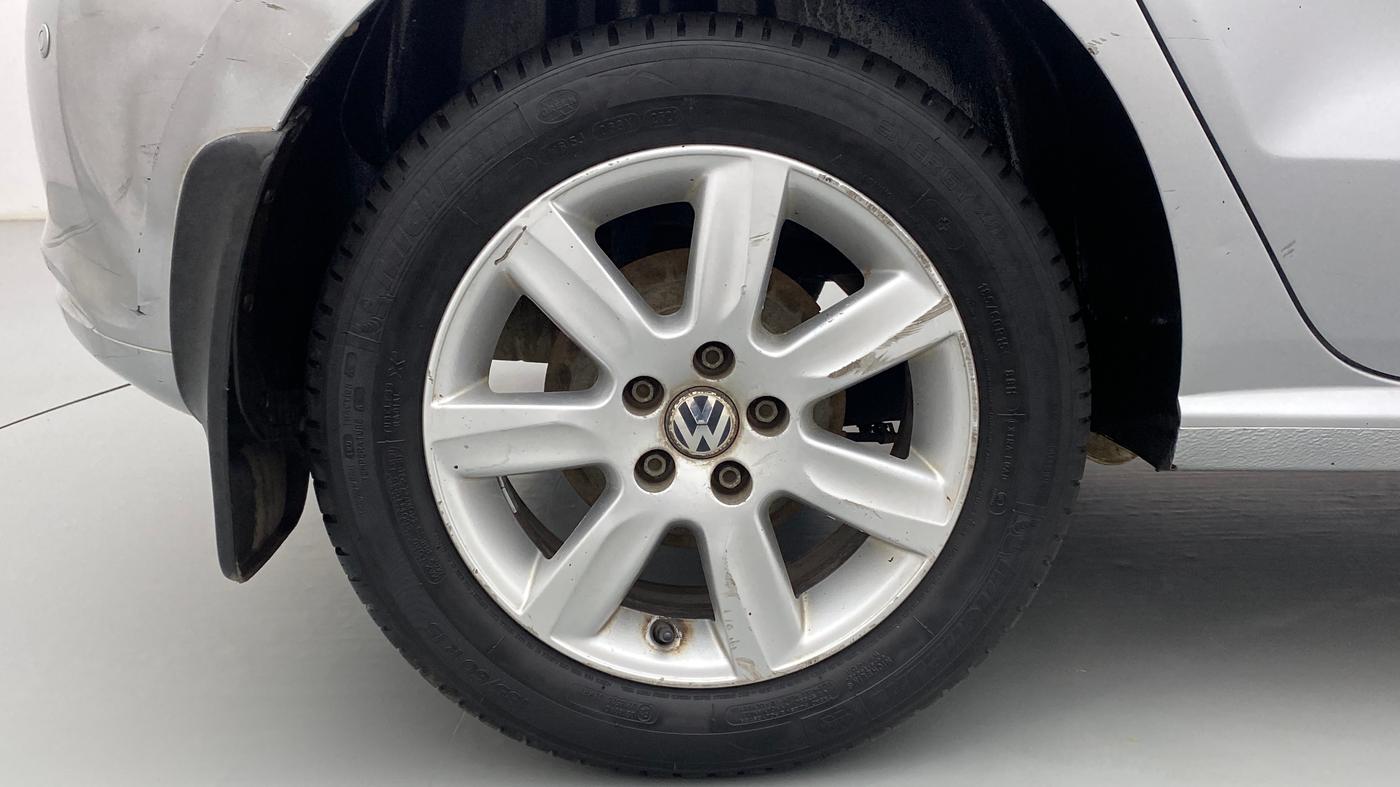 2011 Volkswagen Polo HIGHLINE1.2L, Petrol, Manual, 72,526 km, Right Rear Wheel