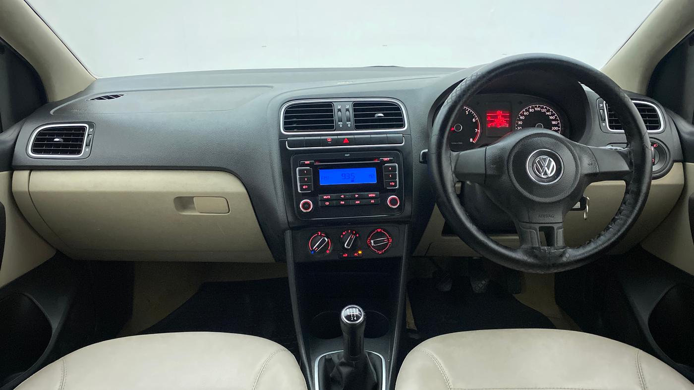 2011 Volkswagen Polo HIGHLINE1.2L, Petrol, Manual, 72,526 km, Dashboard
