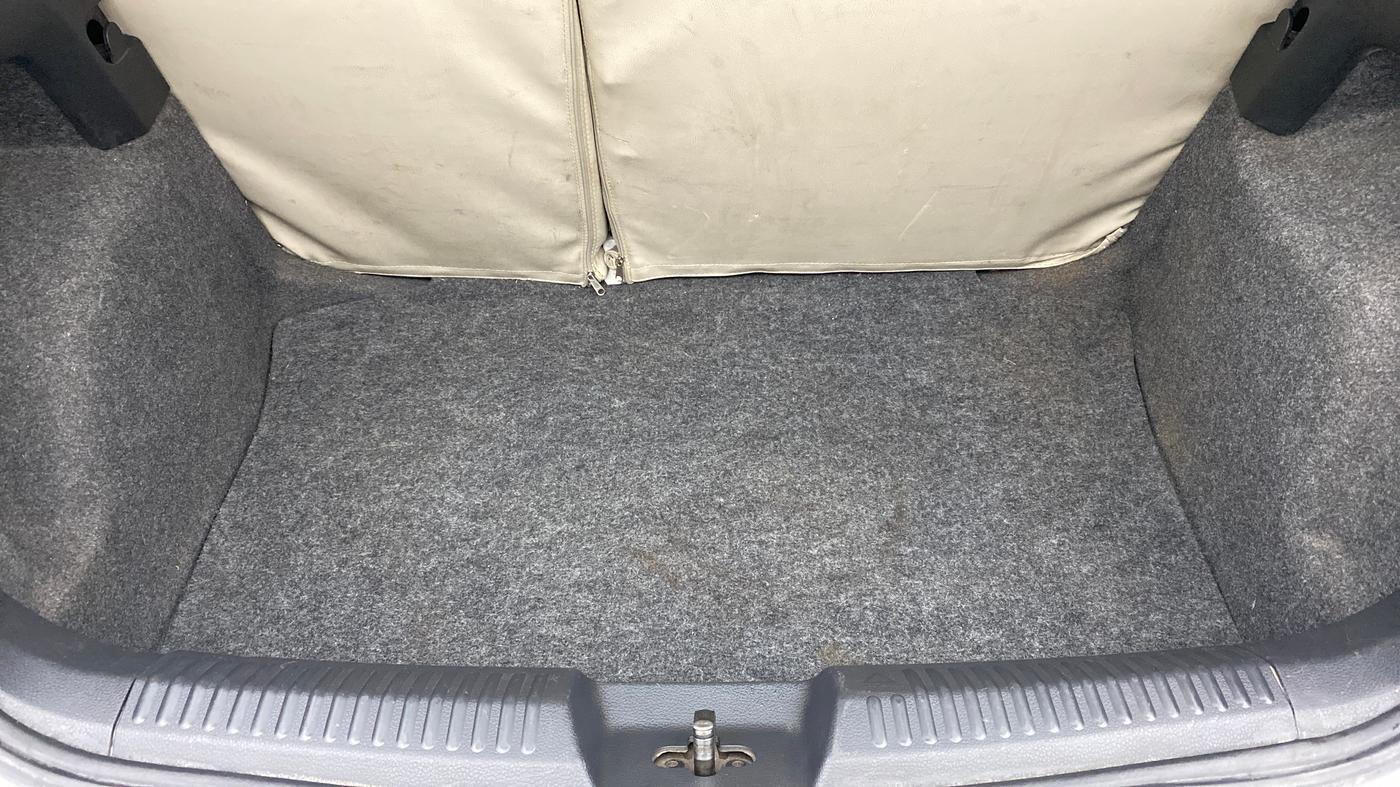 2011 Volkswagen Polo HIGHLINE1.2L, Petrol, Manual, 72,526 km, Boot Inside