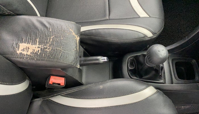 2014 Maruti Swift ZXI, Petrol, Manual, 82,540 km, Gear Lever