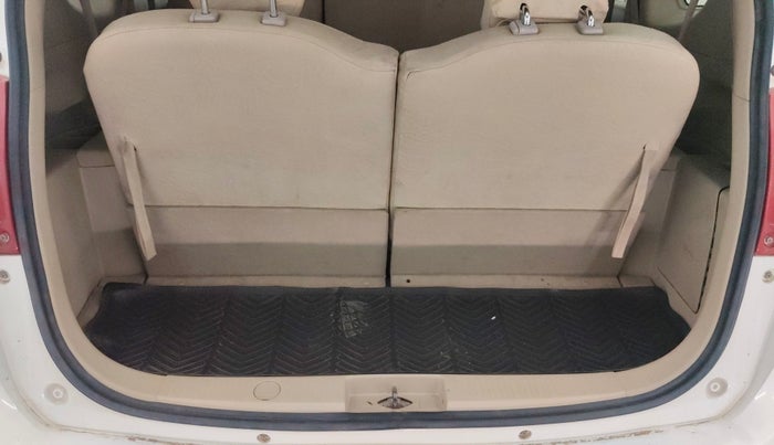 2017 Maruti Ertiga ZDI SHVS, Diesel, Manual, 39,596 km, Boot Inside