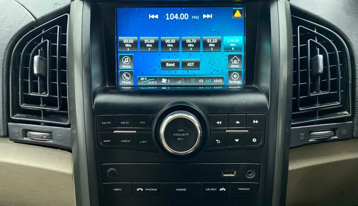 2017 Mahindra XUV500 W10 AT, Diesel, Automatic, 1,11,649 km, Infotainment System