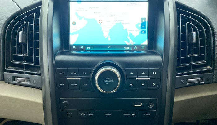 2017 Mahindra XUV500 W10 AT, Diesel, Automatic, 1,11,649 km, Navigation System