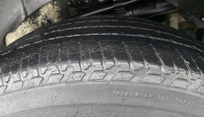 2017 Mahindra XUV500 W10 AT, Diesel, Automatic, 1,11,649 km, Left Rear Tyre Tread