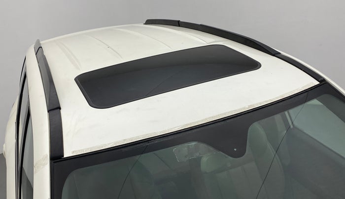 2017 Mahindra XUV500 W10 AT, Diesel, Automatic, 1,11,649 km, Roof